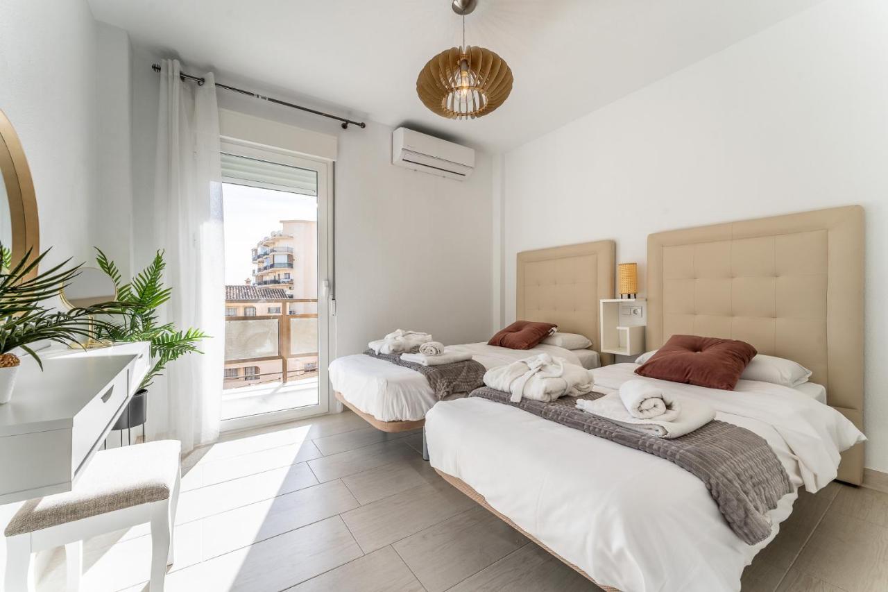 Sea View 2 Bedroom Apartment 2 Min Away From The Beach Torremolinos Dış mekan fotoğraf