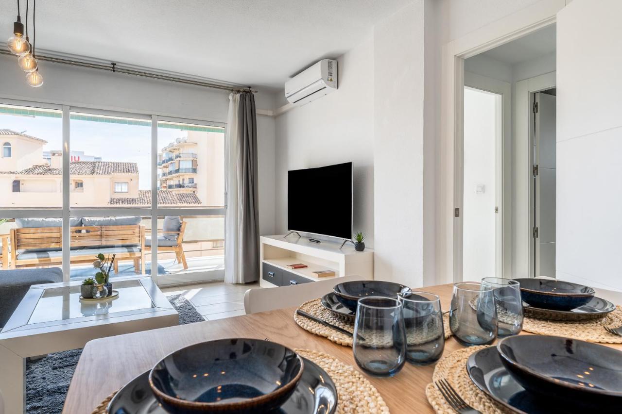 Sea View 2 Bedroom Apartment 2 Min Away From The Beach Torremolinos Dış mekan fotoğraf